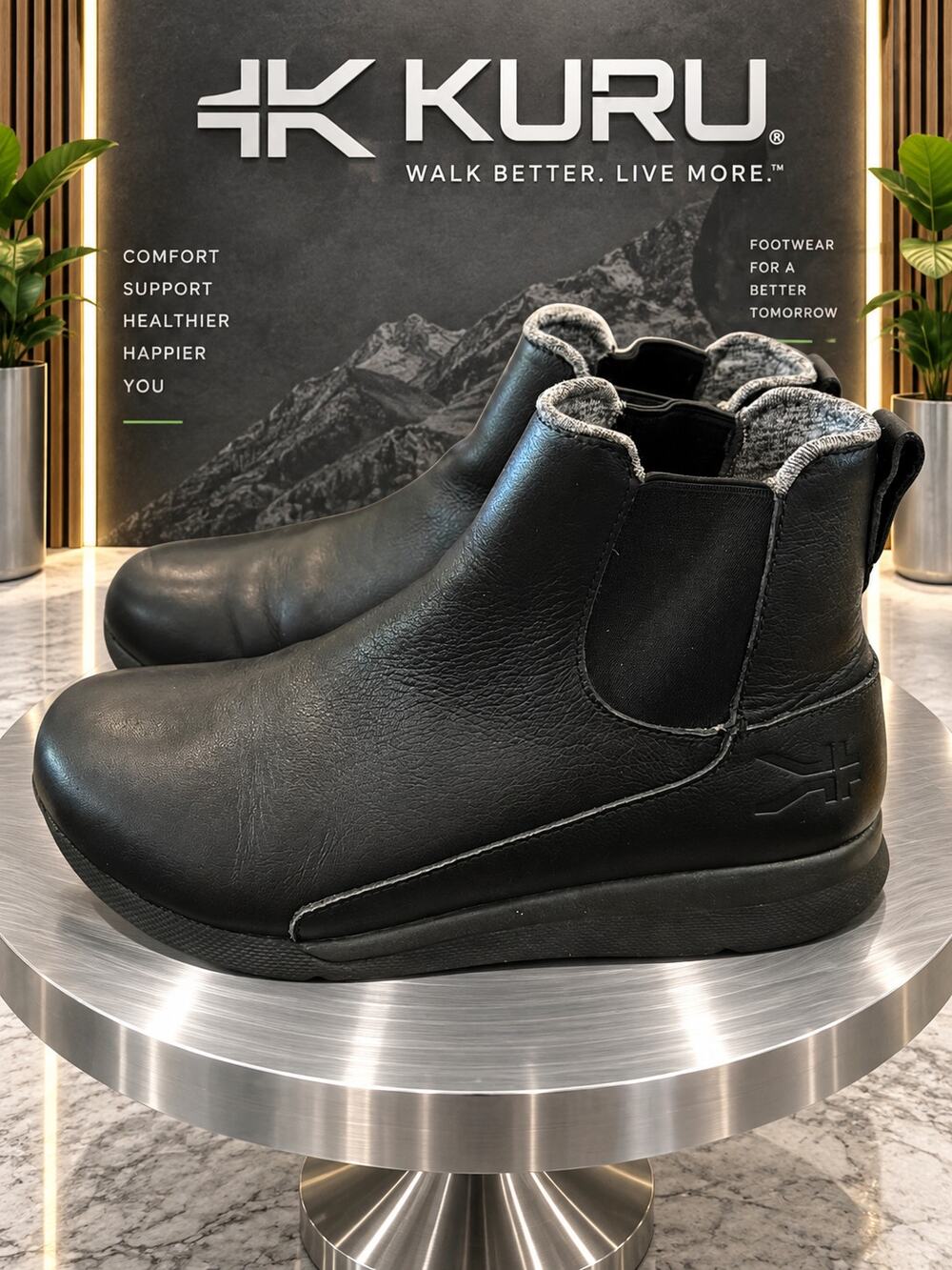 KURU Luna Black Leather Chelsea Ankle Boots Women’s Size 8 Medium